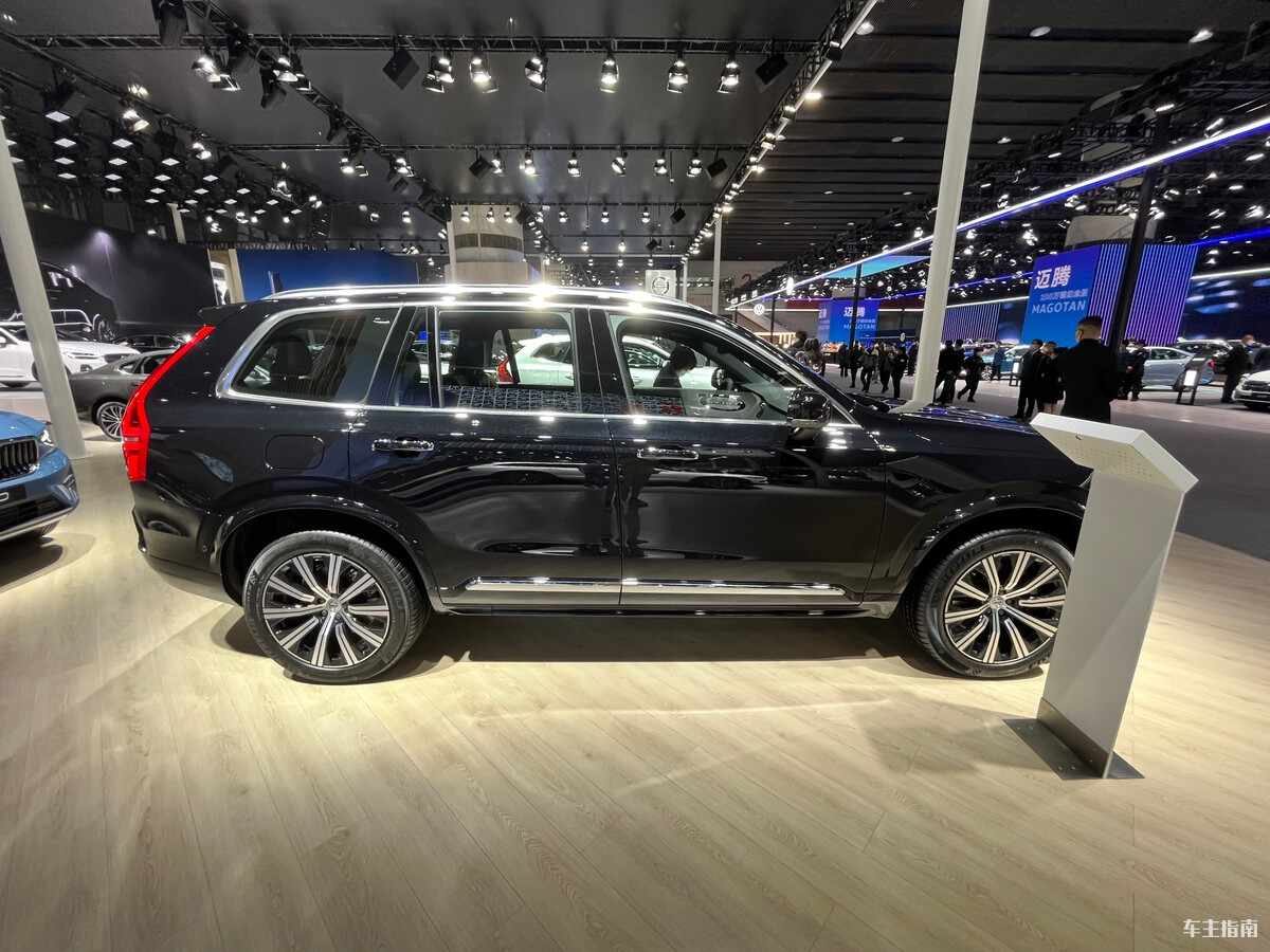 沃尔沃xc90最新报价,沃尔沃XC90最新价格揭晓